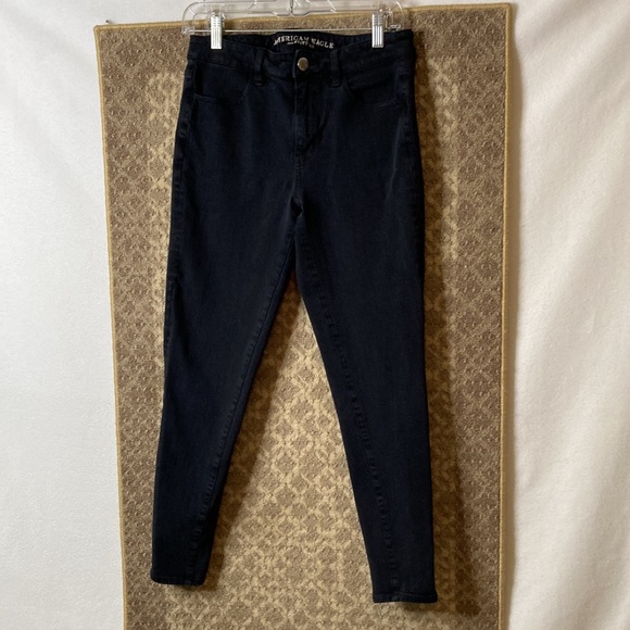 American Eagle size 8 high rise black jeggings. - Picture 2 of 11